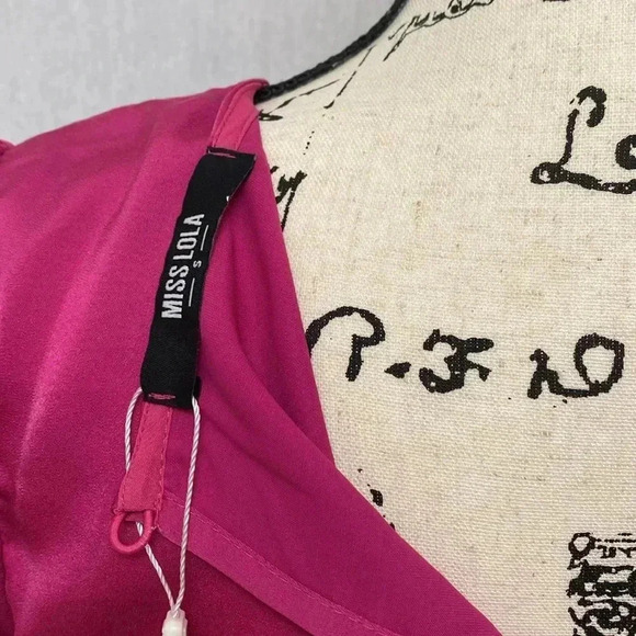 Miss Lola Mini Dress NWT SIZE SMALL 🙌🏻✨⏰💭🤝⌛️ - Picture 16 of 16